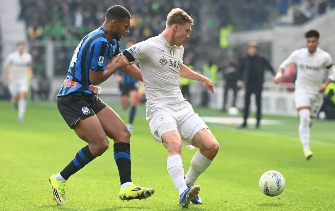 Atalanta-Napoli, il Var a metà e il caso che imbarazza il calcio 1 Atalanta - Napoli