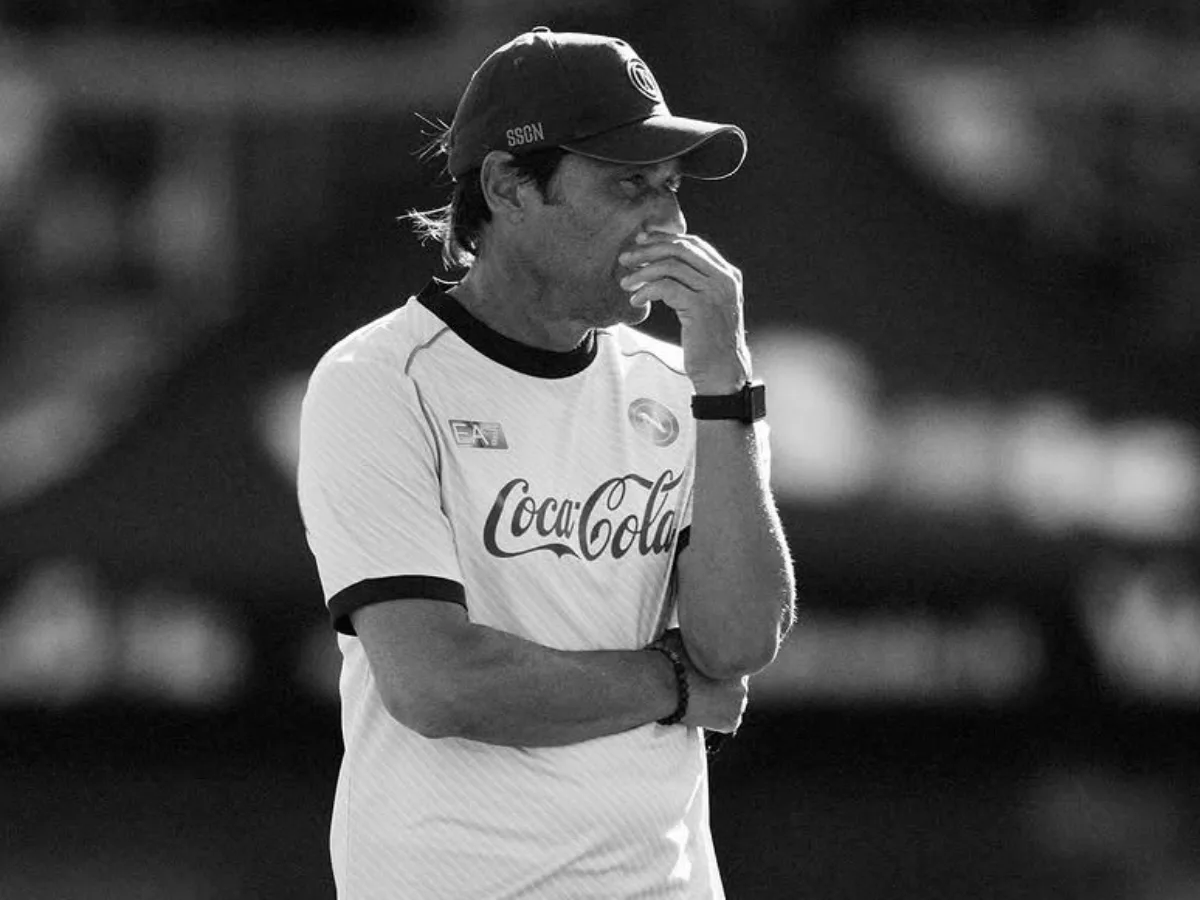 L'ultima di Conte: addio a un costruttore che ha eretto un Napoli solido 1 Antonio Conte