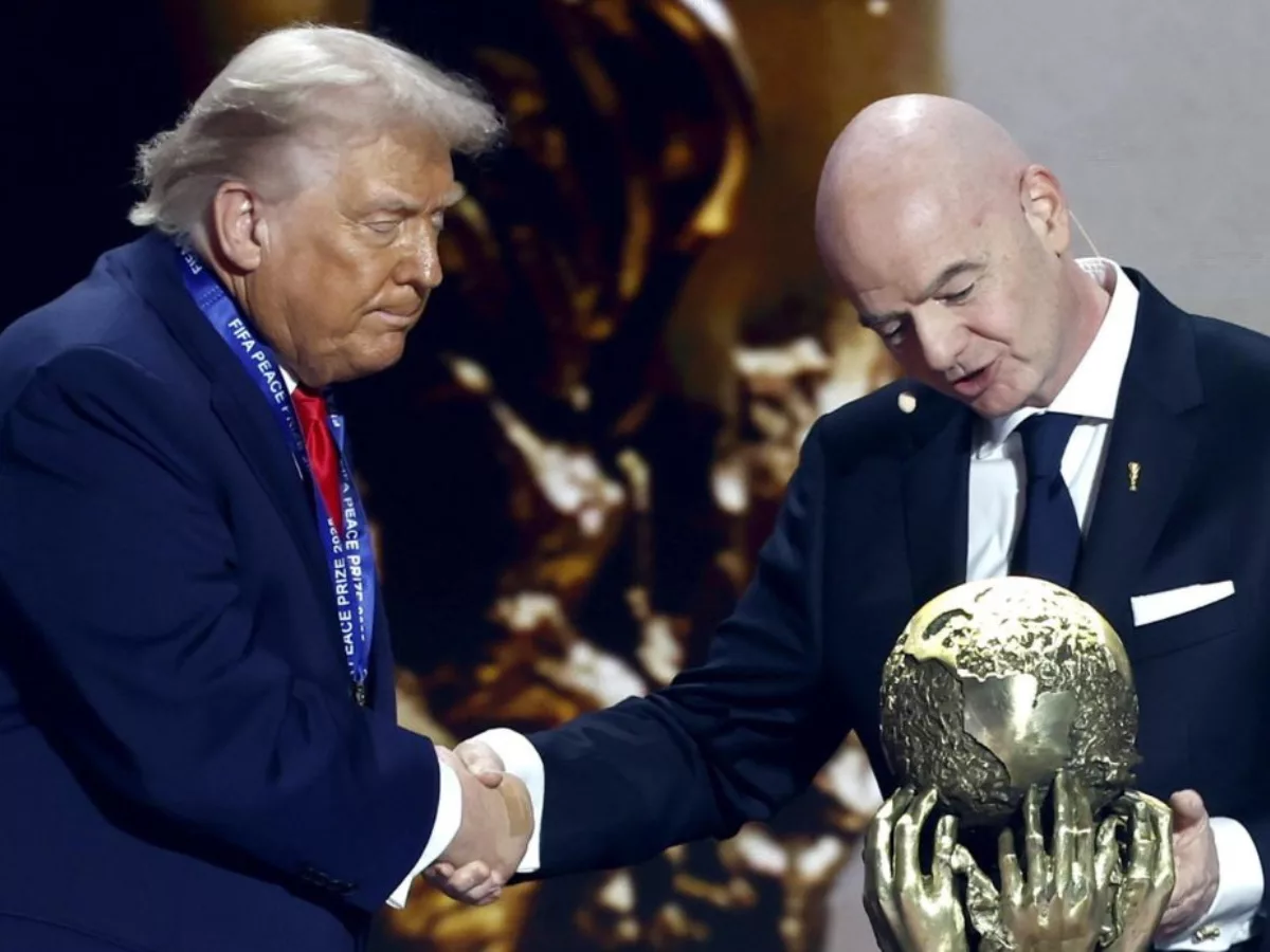 Dalla "mancanza di passione" all'ingerenza presidenziale: la profezia di Maradona e i Mondiali 2026 1 Donald Trump e Gianni Infantino